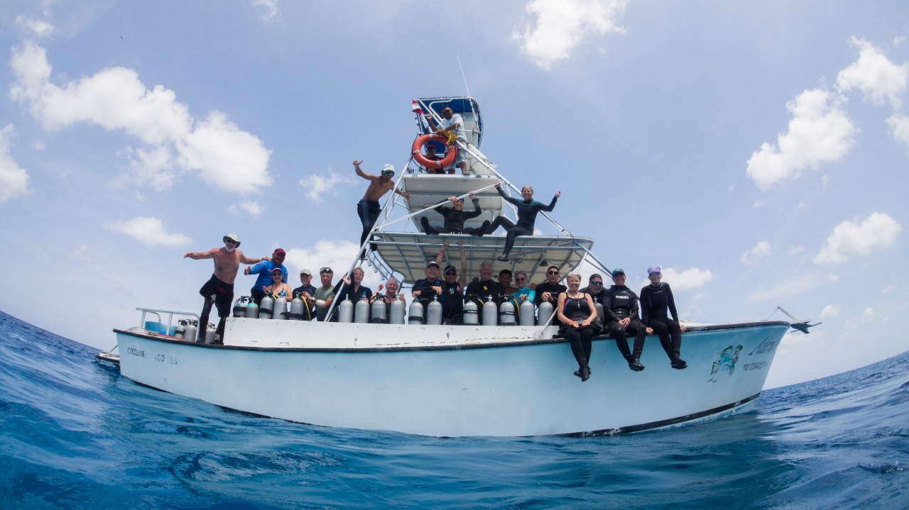 Fun Dives (Buzos Certificados)